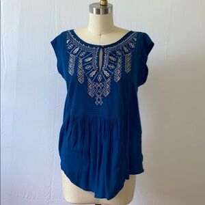 Lucky Brand Ocean Blue Top Size Medium